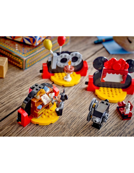 Oslava 100 let studia Disney - Promotional LEGO 40600