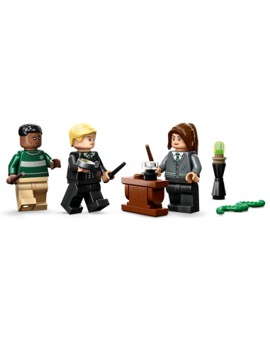Slytherin's Flag - Harry Potter™ LEGO 76410