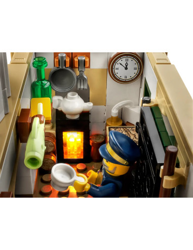 Motorized Lighthouse - Ideas LEGO 21335