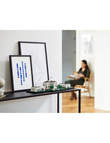 Biely dom - LEGO 21054