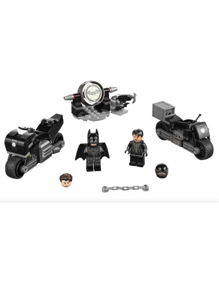 Batman and Selina Kyle Motorcycle Chase - LEGO 76179